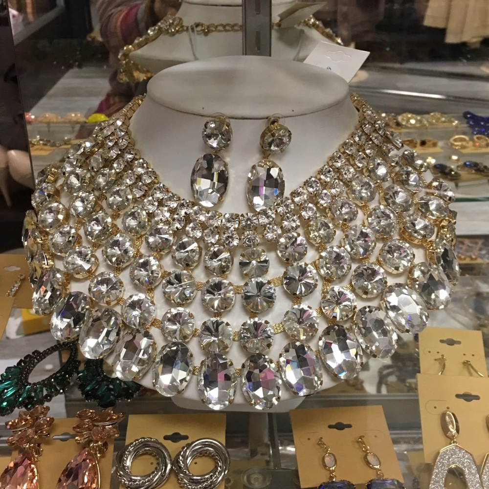 Statement Necklace and Earrings - Picture 2 of 2